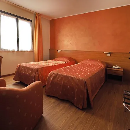 Hotel Versailles