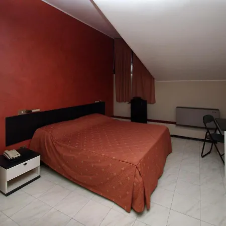 Versailles 3*
