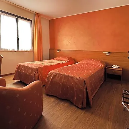 Hotel Versailles